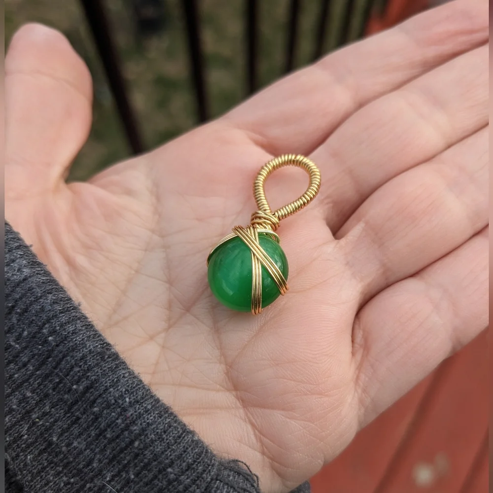 💚SOLD💚Green Cat's Eye Gold Wire Wrapped Pendant Handmade Glam Artisan Cute - Picture 6 of 10